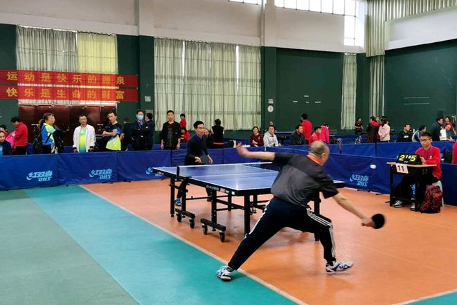 窗口变成效 窗口变成效